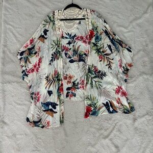 American Eagle Tropical Kimono Top